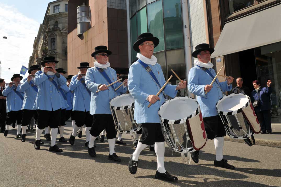 Presentation of the state wine accompanied by the drums of the honourable guild “Zum Himmel”, 2010 © Juri Weiss/www.bs.ch/bilder