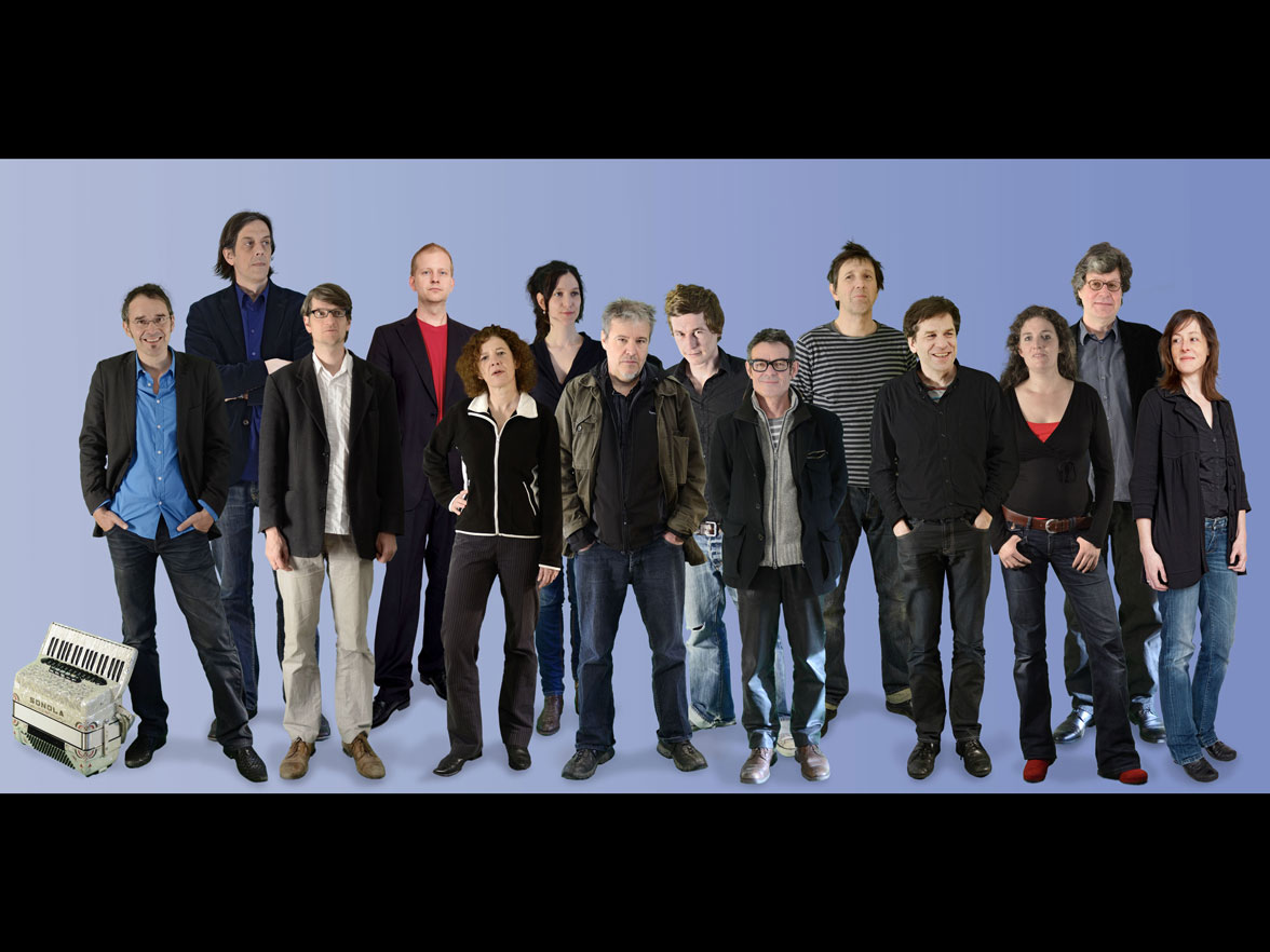 Group picture of the ‘Bern ist überall’ collective (2014) © Bern ist überall