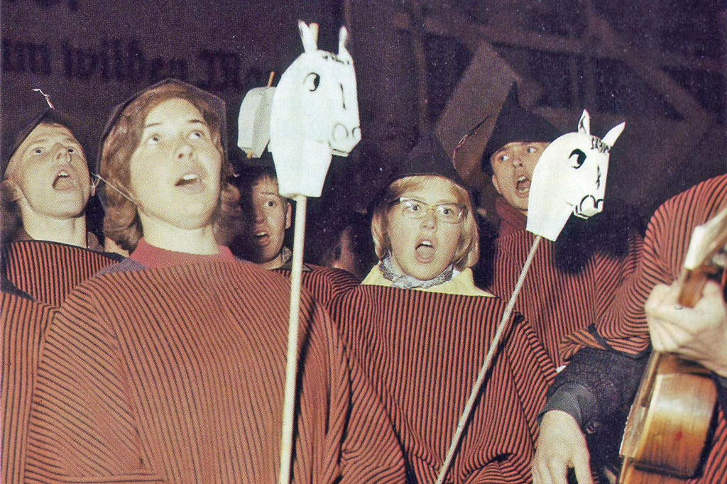 A Chrööpfelimee singing group from ca 1960 © DNS-Transport, Zug