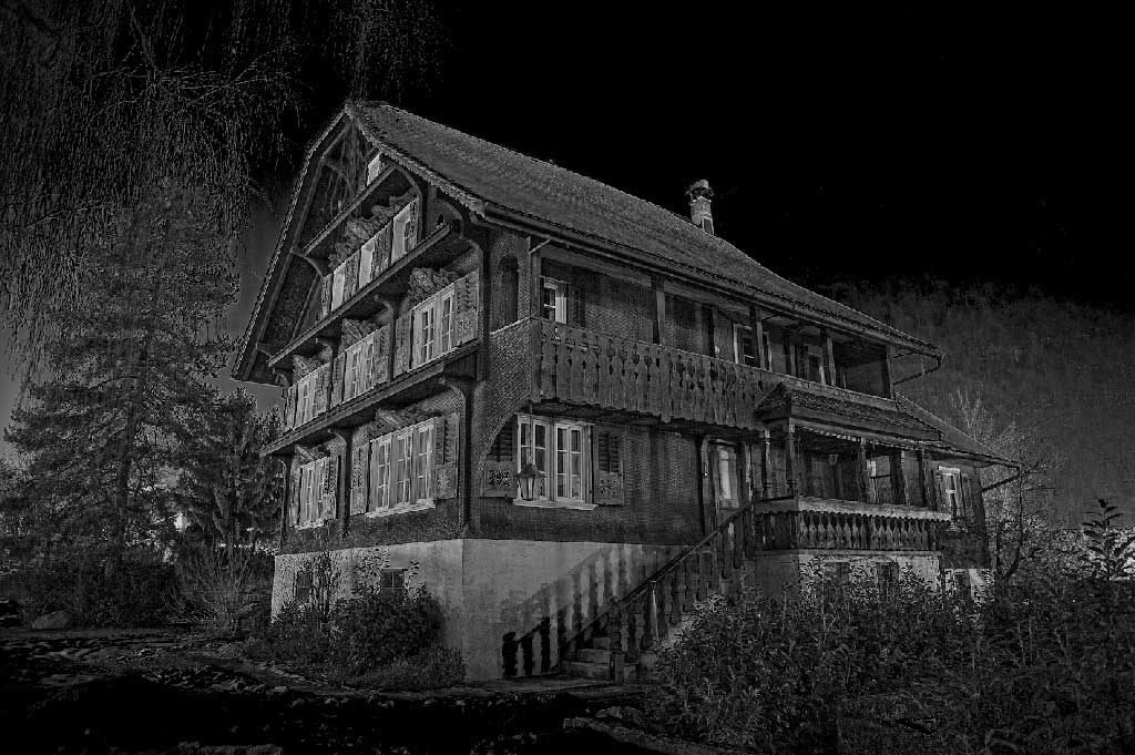The Joller house in Stans (NW) three days before it was demolished, February 2010 © Felix Schönberg, fotofactum.ch