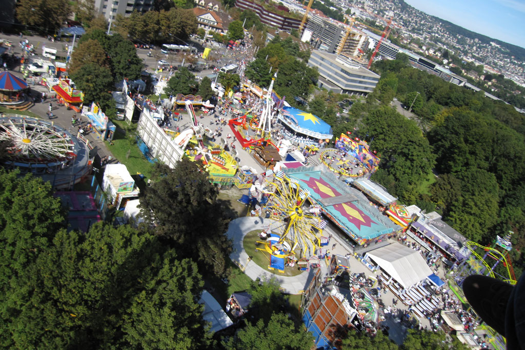 View of the “Chilbi” funfair at Knabenschiessen © Schützengesellschaft der Stadt Zürich 2011
