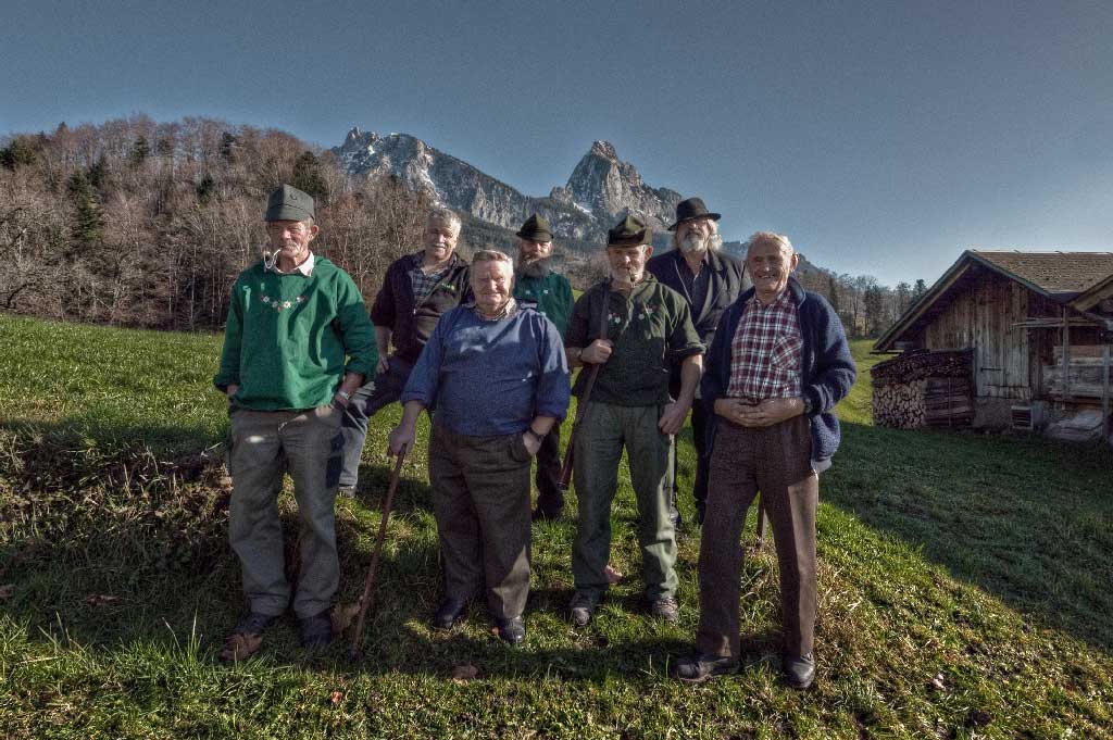 Wetterschmöcker (amateur weather forecasters) from Central Switzerland during the shooting of the film by Thomas Horat, 2010 © Andreas Roovers, Wädenswil/Mythenfilm, Brunnen