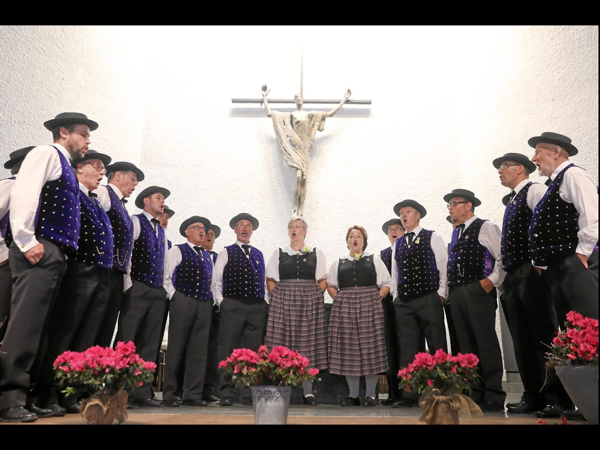 Der Jodlerklub Horw im Vortrag am Eidgenössischen Jodlerfest (Brig-Glis, 24.6.2017) © swiss-image.ch/Andy Mettler