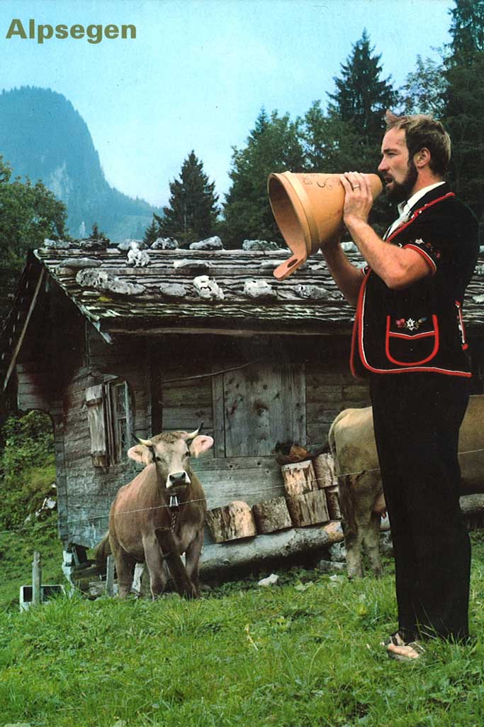 A postcard depicting the prayer call. Alpine meadow in Nidwalden, around 1980 © Arnold Odermatt, Stans