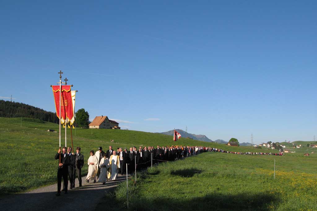 The Stoss pilgrimage on the Möserweg, shortly before Gais © Paul Broger, 2007/Kanton Appenzell Innerrhoden