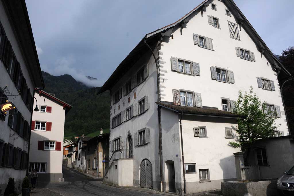 Anna Göldi a travaillé comme servante dans le maison Zwicky à Mollis de 1768 à 1774. Elle eut une liaison avec le fils de la maison, Melchior Zwicky © Klara Hübner, 2011