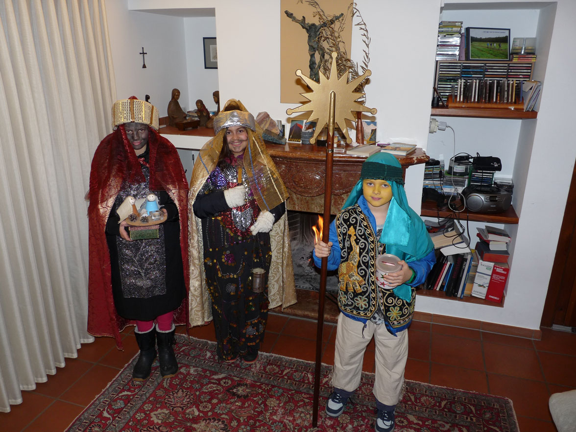 Des enfants déguisés en Rois Mages (Cagiallo, 2018) © Maurizio Cattaneo