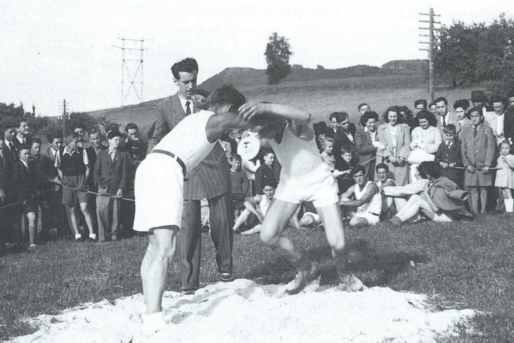 Fédération vaudoise des Jeunesses campagnardes : Lutte © Bernard Guex/Archives privées
