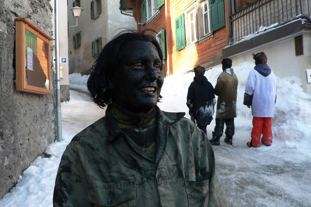 Les victimes : des femmes et des enfants © Raquel Zinsli, 2009
