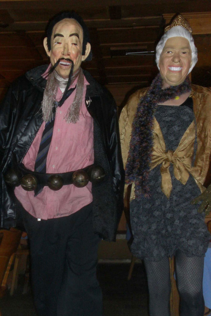 « Les quêteurs d’œufs : Mannli und Wibli » © Raquel Zinsli, 2009