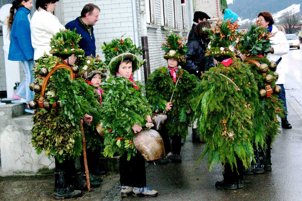 Un groupe d’enfants au Hofbach à Urnäsch © Hans Hürlemann, Urnäsch, 2007