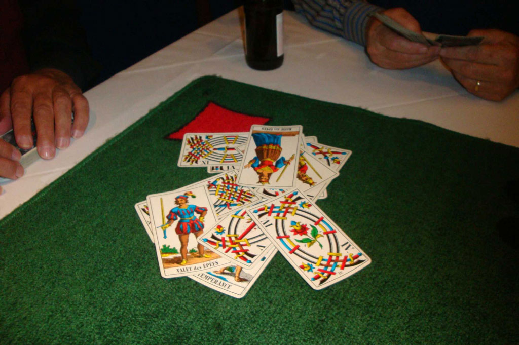 Les 21 cartes de troccas sont atout © Silvia Conzett, 2011