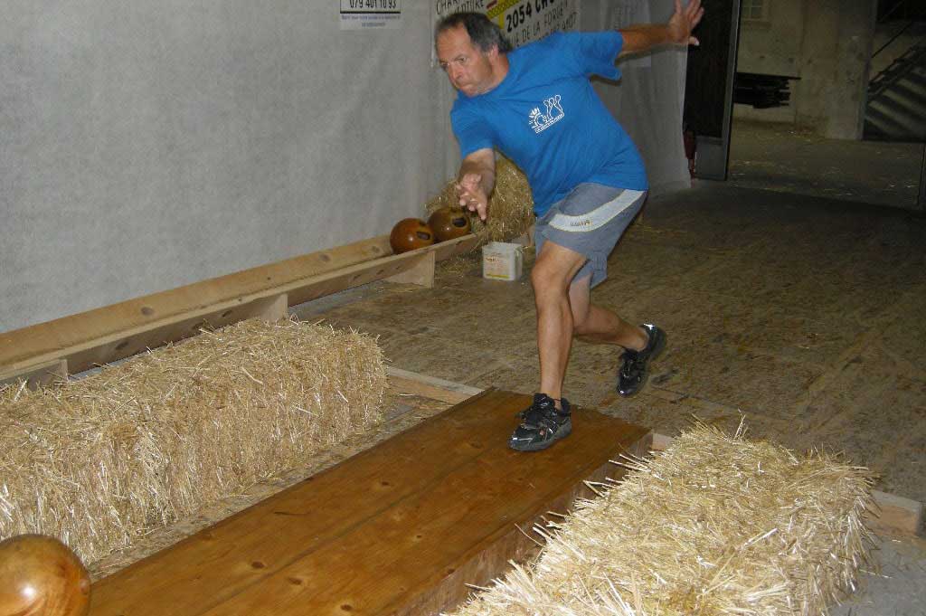 Un giocatore dell’EPI sulla pista installata a Evologia