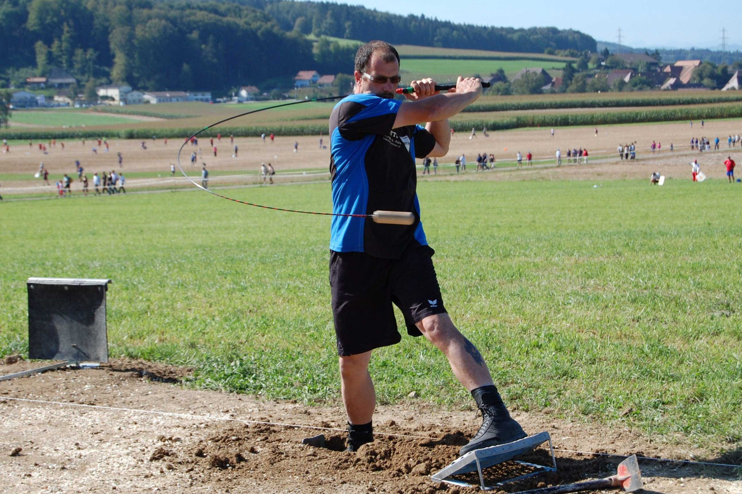 Stephan Huber alla Festa federale di hornuss, Höchstetten, 2009 © Jürg Lysser/Eidgenössischer Hornusserverband