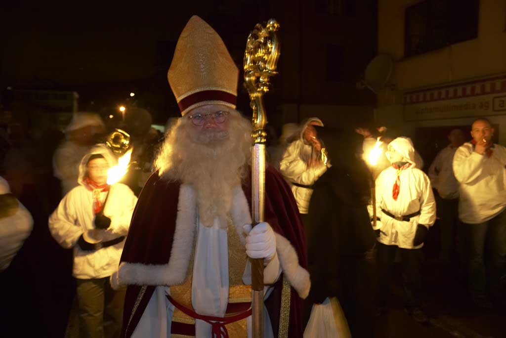 San Nicola di Küssnacht in corteo al lume delle fiaccole, 2008 © Alex Dietz/St. Niklausengesellschaft Küssnacht