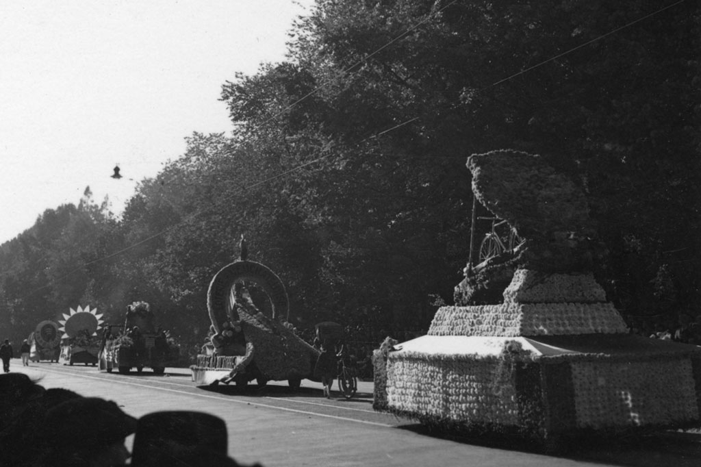 Festa da la vendemia, Neuchâtel, 1936 © Fonds Max Chiffelle/Département audiovisuel de la Bibliothèque de la Ville de La Chaux-de-Fonds