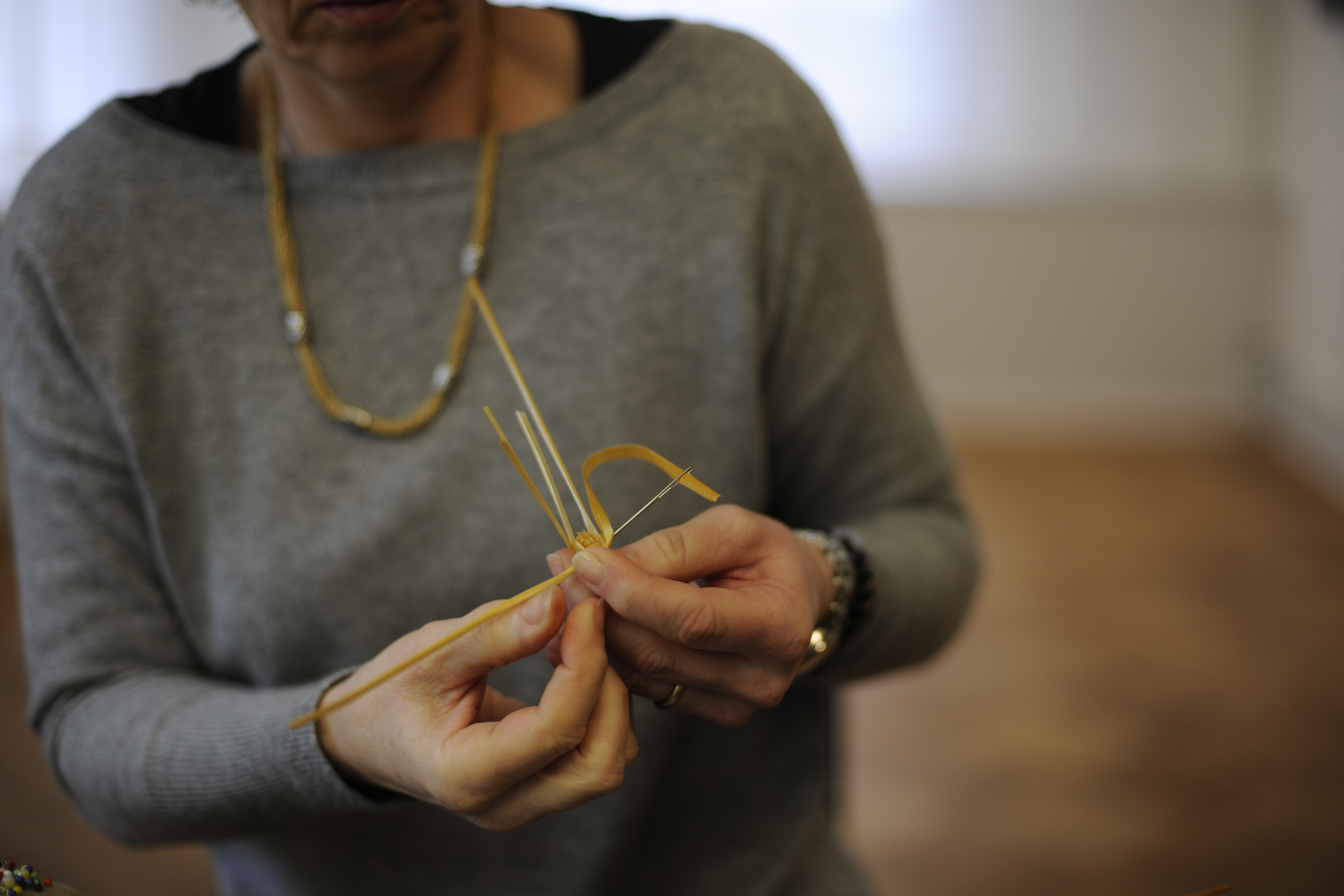 Herstellung eines «Agréments» © Schweizer Strohmuseum, 2024