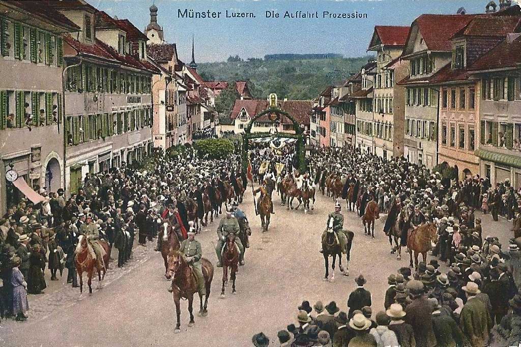 Carta postala colurada da l'arrivada a Beromünster il suentermezdi, enturn l’onn 1910 © Pius Muff, Gunzwil