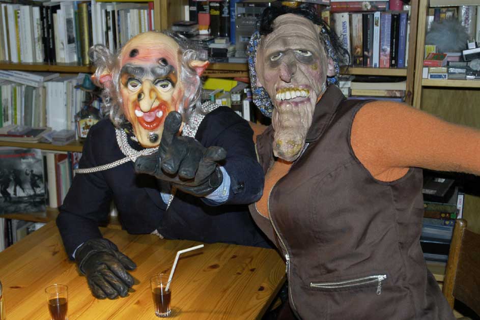 Umins e dunninas che batlegian ovs © Remo Allemann, 2006